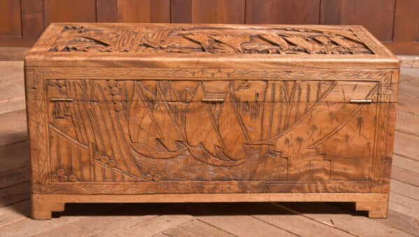 Chinese Camphor Wood Blanket / Storage Box SAI2524 - Image 11