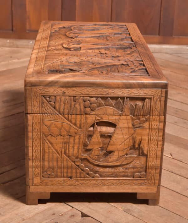 Chinese Camphor Wood Blanket / Storage Box SAI2524 - Image 10