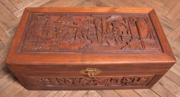 Chinese Camphor Wood Blanket / Storage Box SAI2525 - Image 3