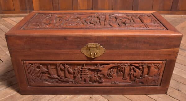 Chinese Camphor Wood Blanket / Storage Box SAI2525 - Image 6
