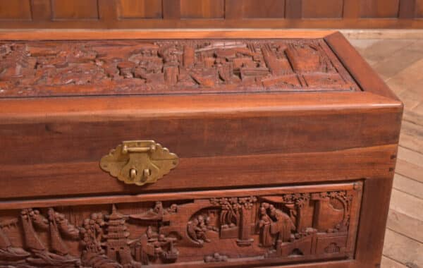 Chinese Camphor Wood Blanket / Storage Box SAI2525 - Image 13