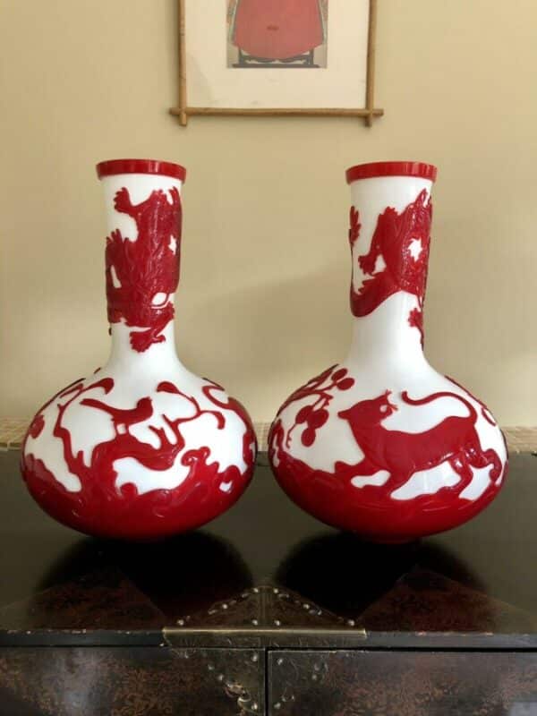 Very Large Pair of Peking Glass Vases Red & White Overlay Cameo Design cameo glass Antique Collectibles 4