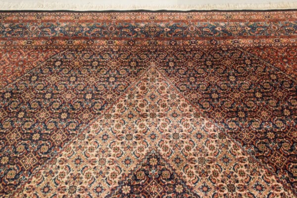 Magnificent Large Handwoven Rug - Image 3