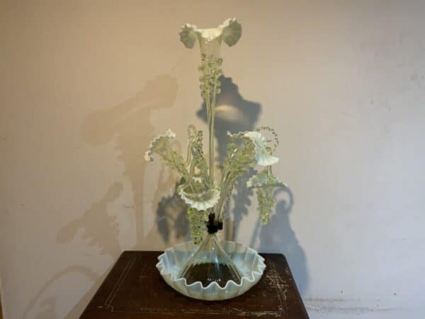 Epergne three basket central Flute