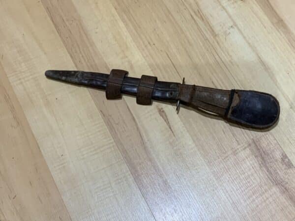 Commando’s fighting knife and scabbard 2ww Antique Knives 8