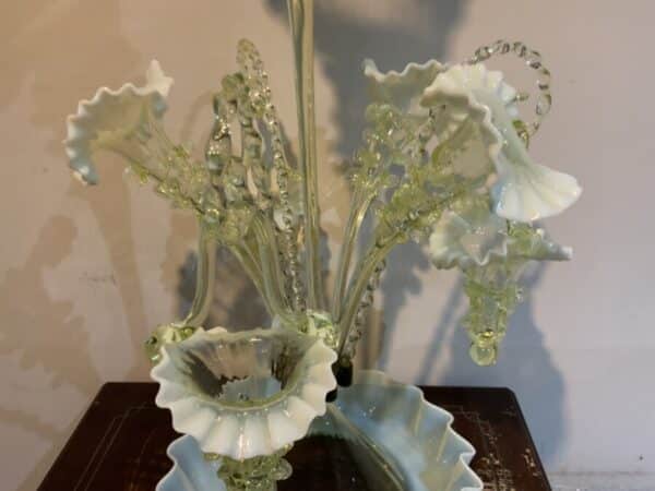 Epergne three basket central Flute - Image 4