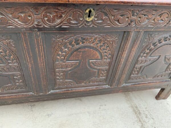 Coffer oak with carved frieze early 18th century Antique Coffers 4