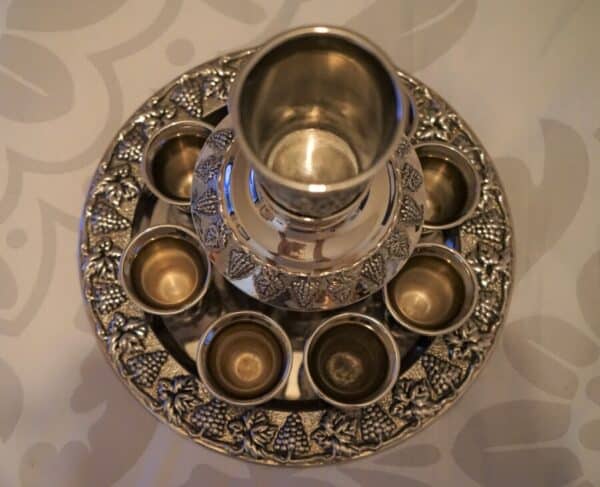Vintage Judaica Shabbat Kiddush Cup Wine Fountain with 8 Small Kiddush Cups Becher Cup Antique Silver 15