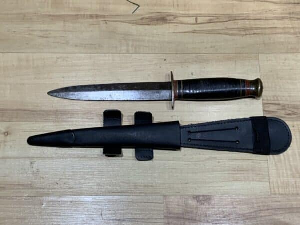 Commando fighting knife and scabbard Antique Knives 12