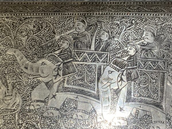 Indian Mogul’s Silver Cigarettes Case “ Tiger Hunt Scenes ‘ engraved - Image 3