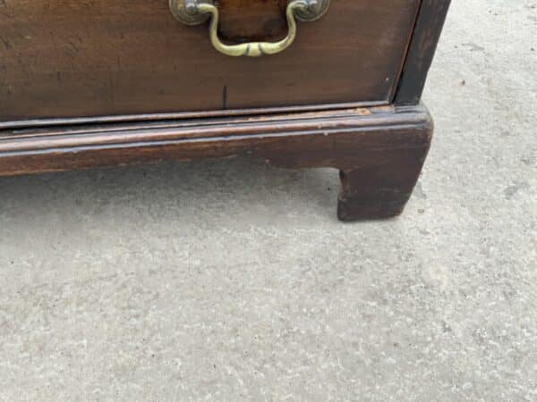 Brush Slide Georgian Mahogany Chest Of Drawers - Image 10