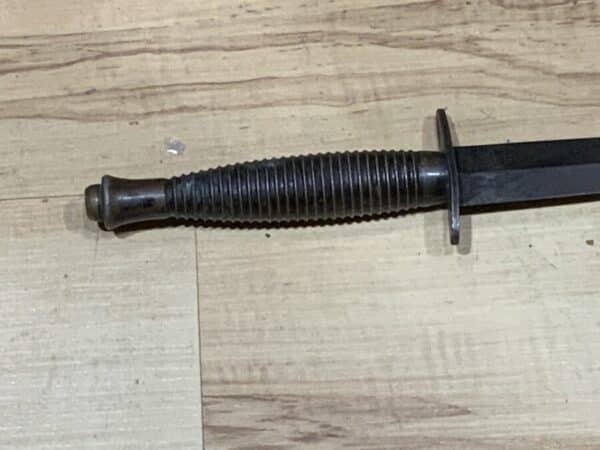 Commando dagger and leather scabbard William Rogers Sheffield 2WW - Image 10
