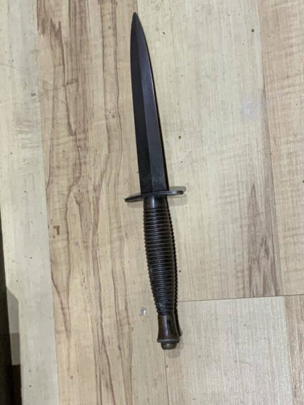 Commando dagger and leather scabbard William Rogers Sheffield 2WW - Image 9