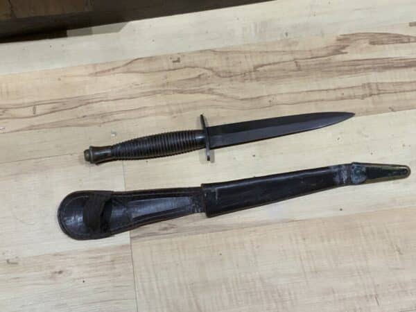 Commando dagger and leather scabbard William Rogers Sheffield 2WW Military & War Antiques 10