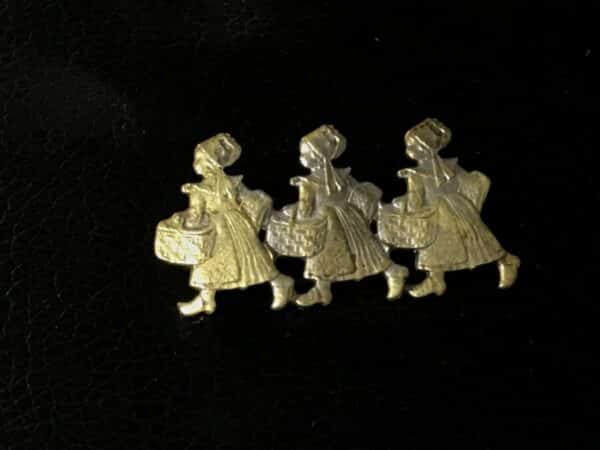 Dutch inspired Brooch Antique Jewellery 7