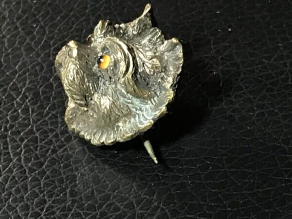 Refined Ladies Brooch Antique Jewellery 9