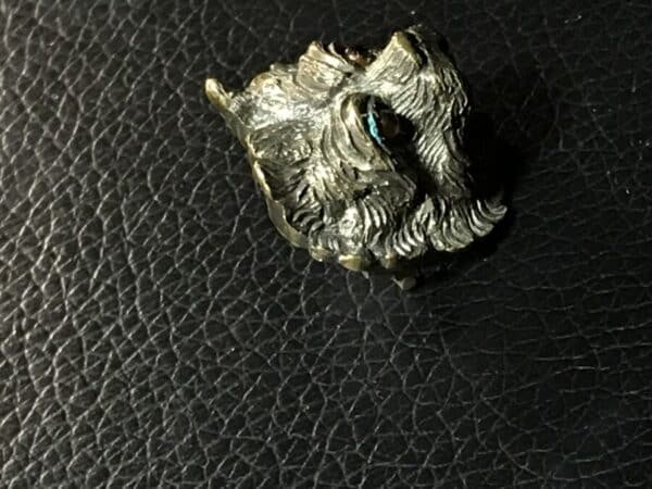 Refined Ladies Brooch Antique Jewellery 10