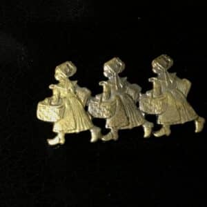 Dutch inspired Brooch Antique Jewellery