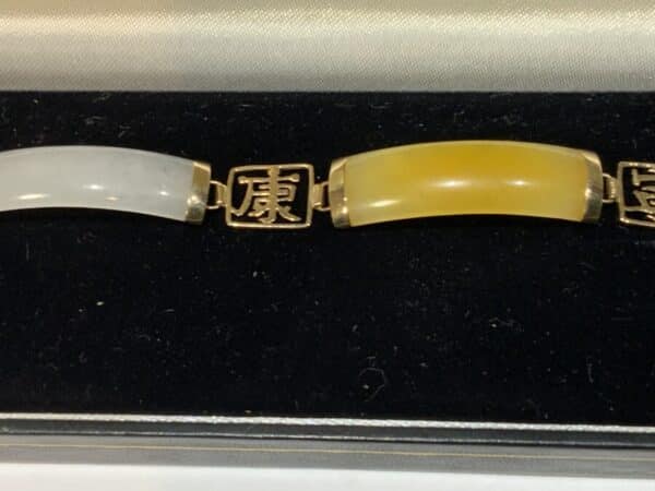 Stunning jade and gold Chinese styled ladies bracelet Antique Jewellery 7