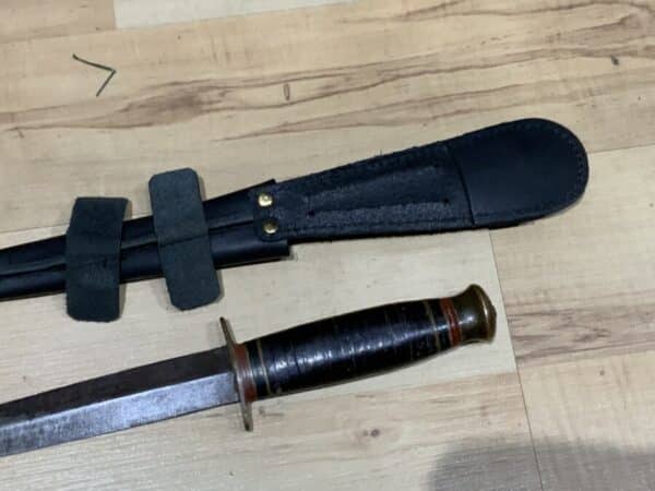 Commando fighting knife and scabbard Antique Knives 16