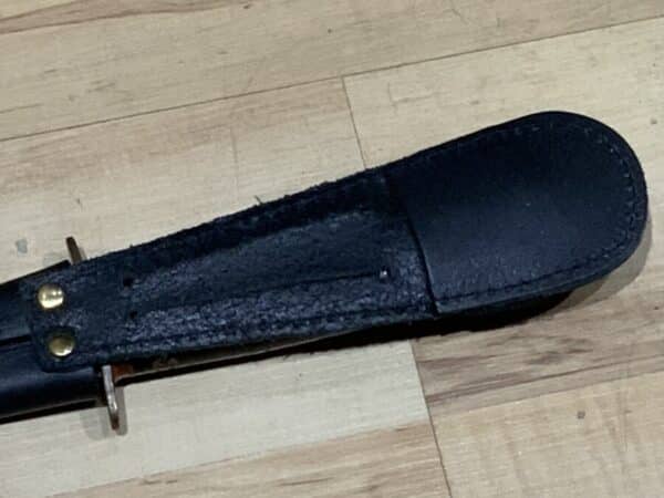 Commando fighting knife and scabbard - Image 6