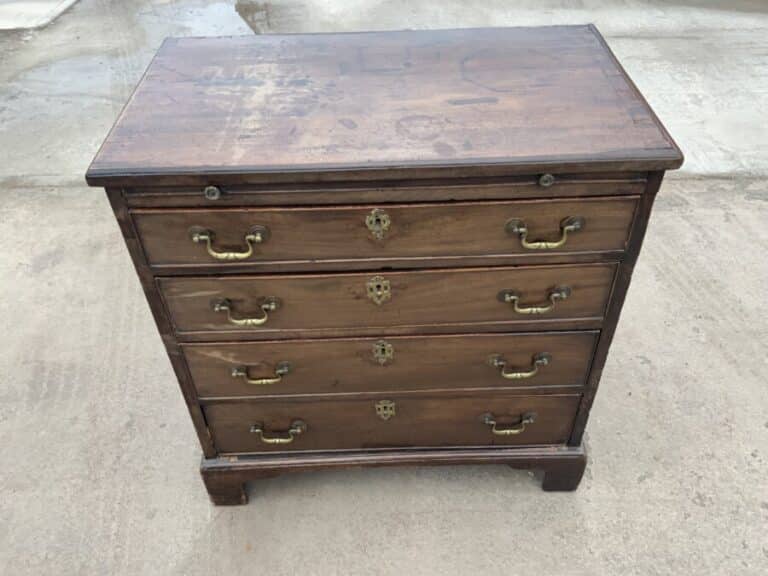 Brush Slide Georgian Mahogany Chest Of Drawers