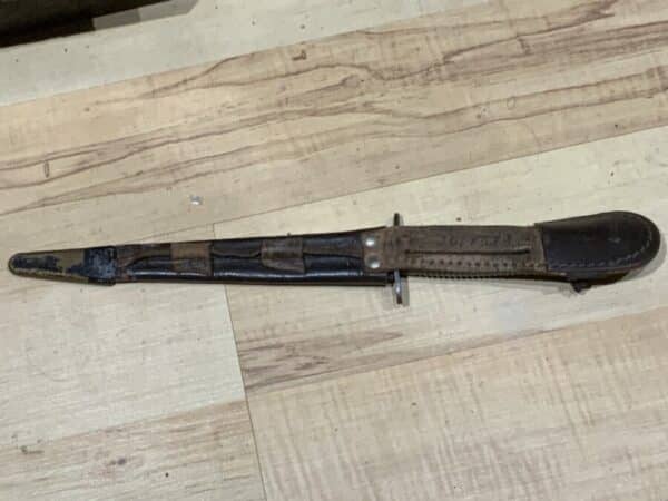 Commando dagger and leather scabbard William Rogers Sheffield 2WW - Image 5
