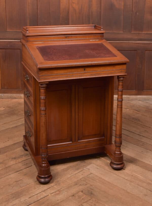 John Taylor & Son Of Edinburgh Walnut Davenport SAI2630