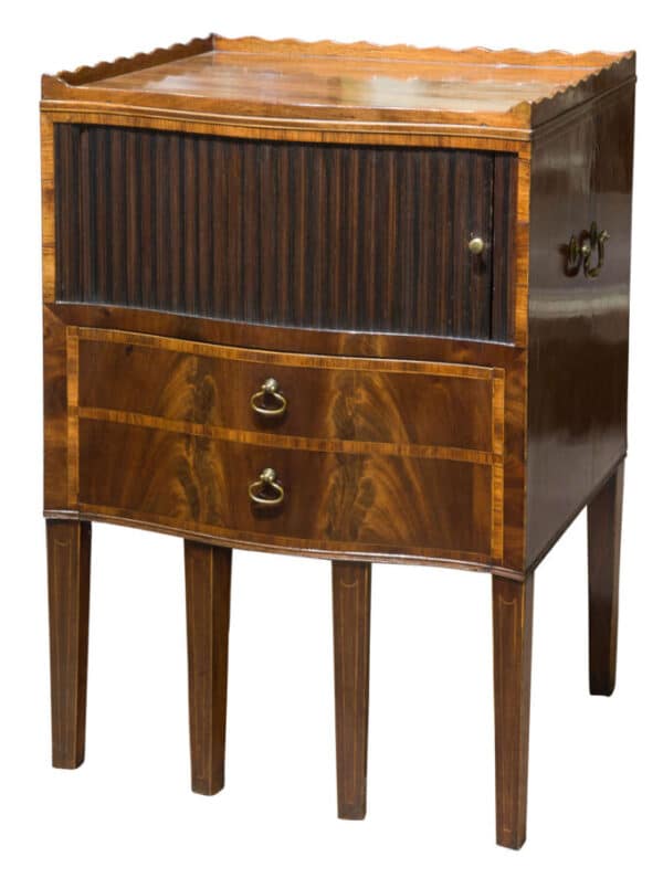 A Fine and Rare George III Serpentine Fronted Commode