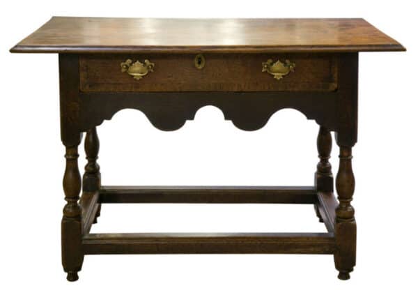 An 18thCentury Oak side table with single drawer - Image 9