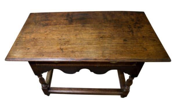 An 18thCentury Oak side table with single drawer - Image 7