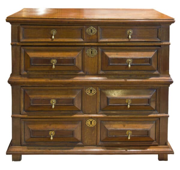 An early 18thCentury two part Oak Chest of Drawers - Image 6