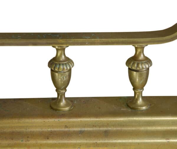An ornate Victorian brass fender - Image 3