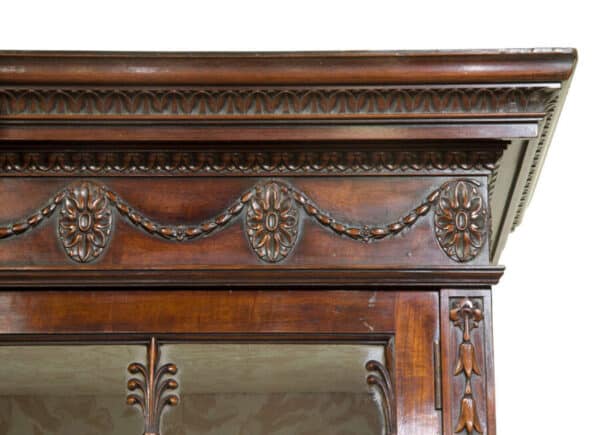 "Gill & Reigate" display case - Image 4