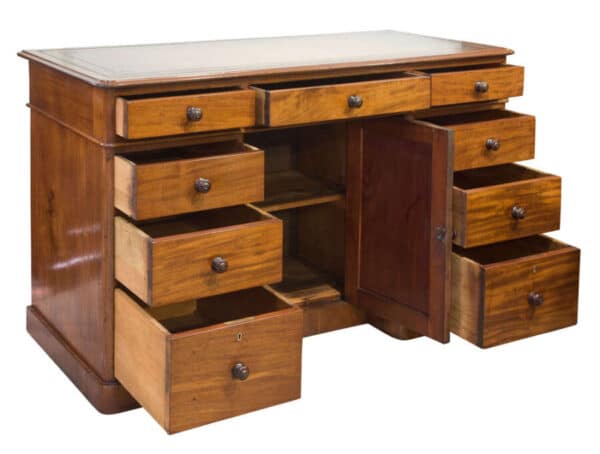 Victorian Mahogany Kneehole Desk c1870 - Image 9