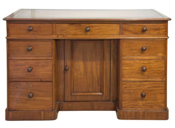 Victorian Mahogany Kneehole Desk c1870 - Image 8