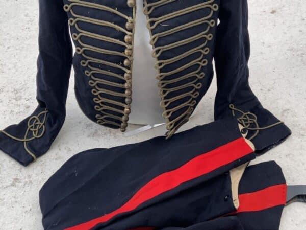 Uniform of Soldier of The Royal Field Artillery Antique Textiles 5