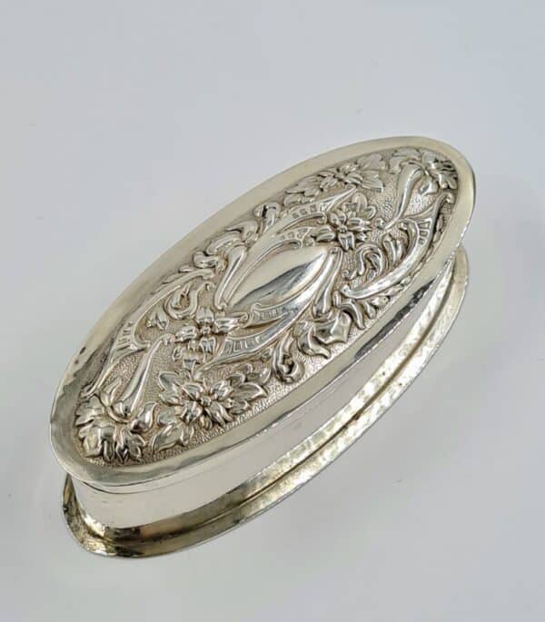Antique Sterling Solid Silver Quality Box 1902 by William Hutton Antique Silver Antique Silver 3