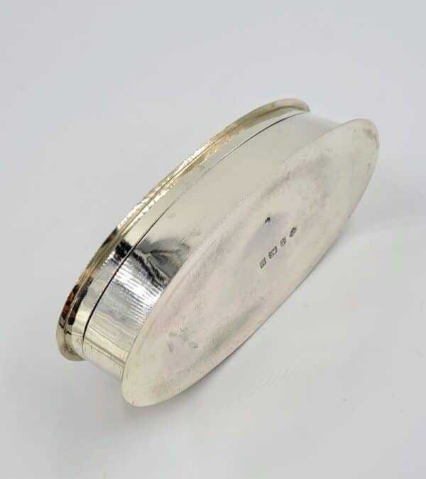 Antique Sterling Solid Silver Quality Box 1902 by William Hutton - Image 7