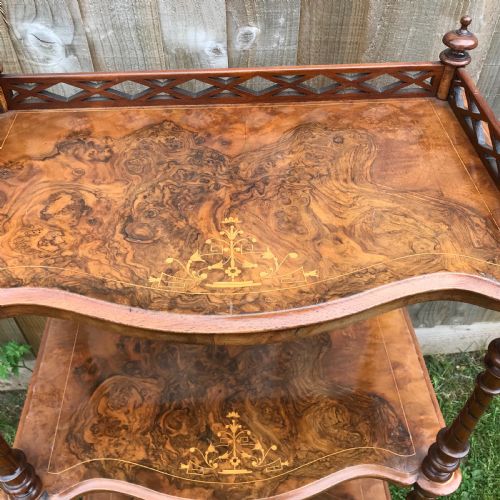 The best quality Victorian burred walnut whatnot Antique Furniture 4