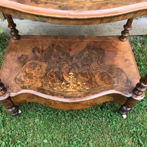 The best quality Victorian burred walnut whatnot Antique Furniture 7
