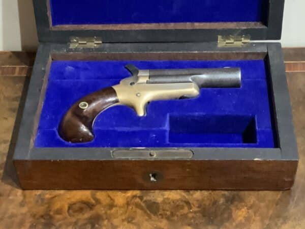 Colt Derringer .41 rimfire boxed Antique Guns 4