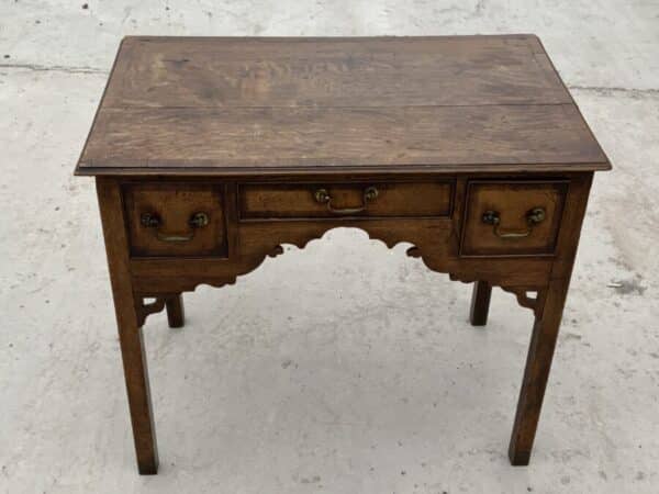 Lowboy oak with mahogany feather bounding Antique Furniture 3