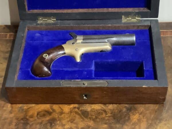 Colt Derringer .41 rimfire boxed Antique Guns 3