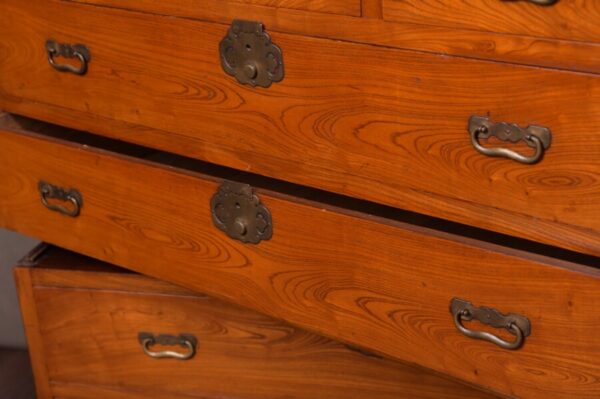 Japanese Elmwood Dansu/ Tansu (Chest of Drawers) SAI1756 Antique Draws 15