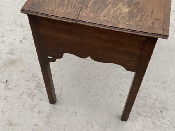 Lowboy oak with mahogany feather bounding Antique Furniture 10