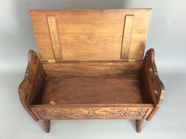 Arts and Crafts Carved Oak Bench / Window Seat - Image 3