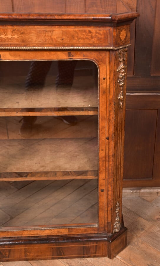 Victorian Walnut Bookcase / Display Cabinet SAI2651 Antique Bookcases 20