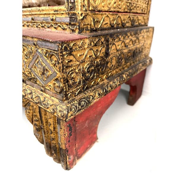 BM009 BURMESE BUDDHA ALTAR CABINET WITH GOLD LEAF Antique Cabinet Antique Cabinets 7
