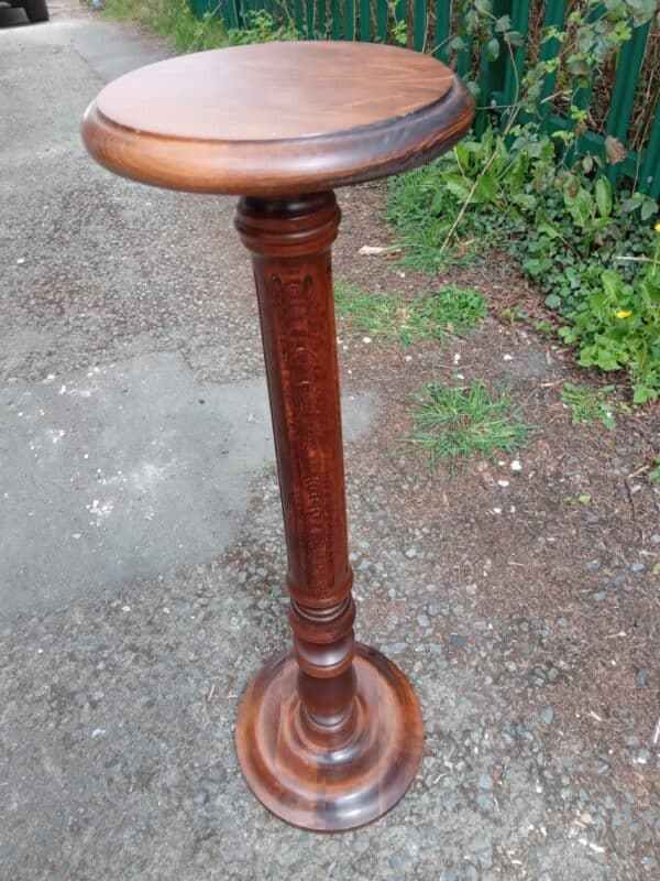 AN EDWARDIAN FLUTED JARDINERE STAND - Image 2